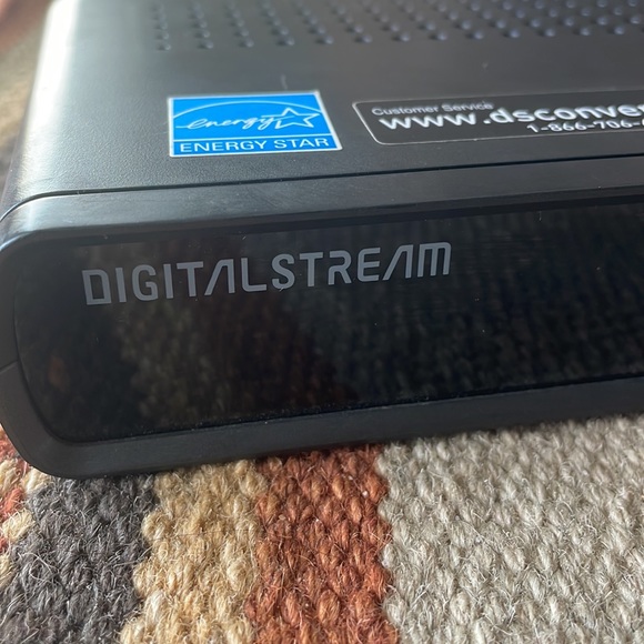 Digital Stream Dolby Digital DTV Converter Box - Picture 2 of 4